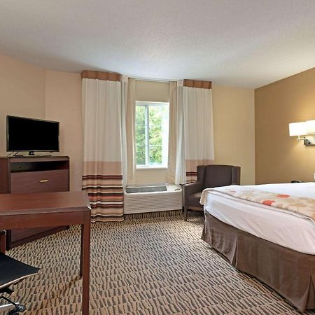 Mainstay Suites Detroit ฟาร์มิงตันฮิลส์ ภายนอก รูปภาพ