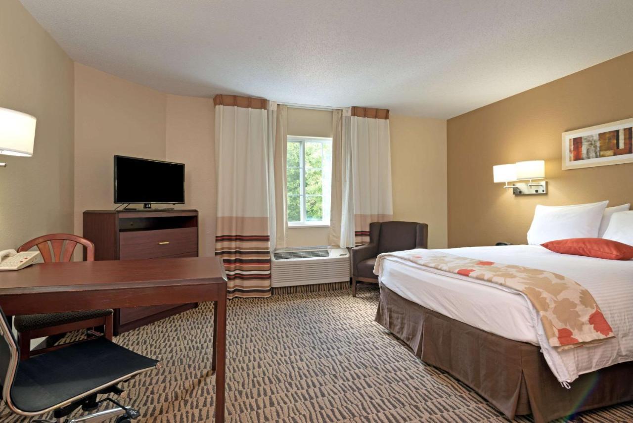 Mainstay Suites Detroit ฟาร์มิงตันฮิลส์ ภายนอก รูปภาพ